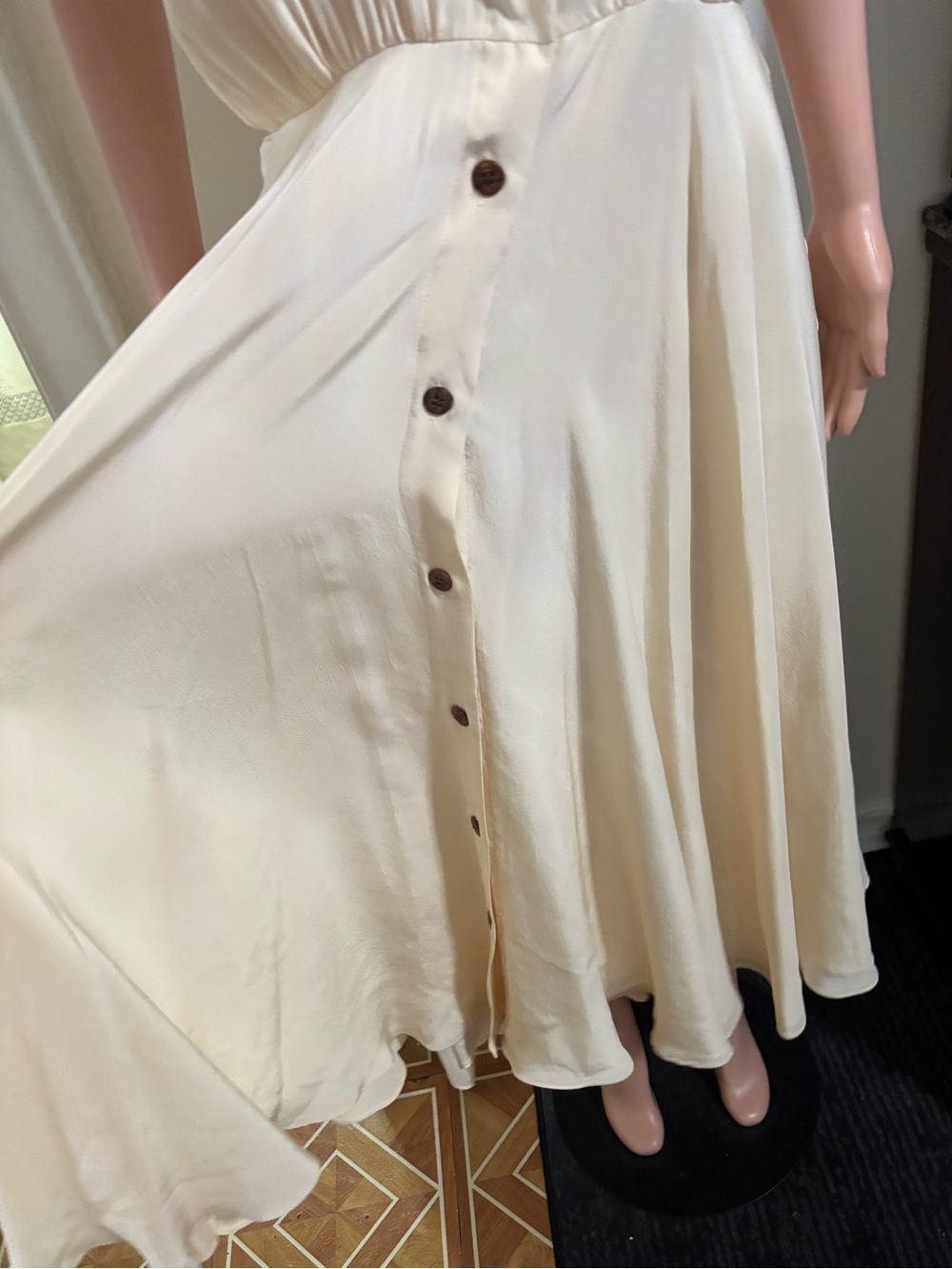 NWT SAKS FIFTH AVENUE Women’s Silk Cream Button-Front V-Neck Midi Dress - Picture 8 of 15